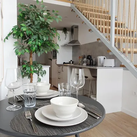 Loft M15 - Ground & Arena Connected شقة فالنسيا