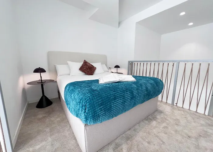Loft M15 - Ground & Arena Connected Apartment *